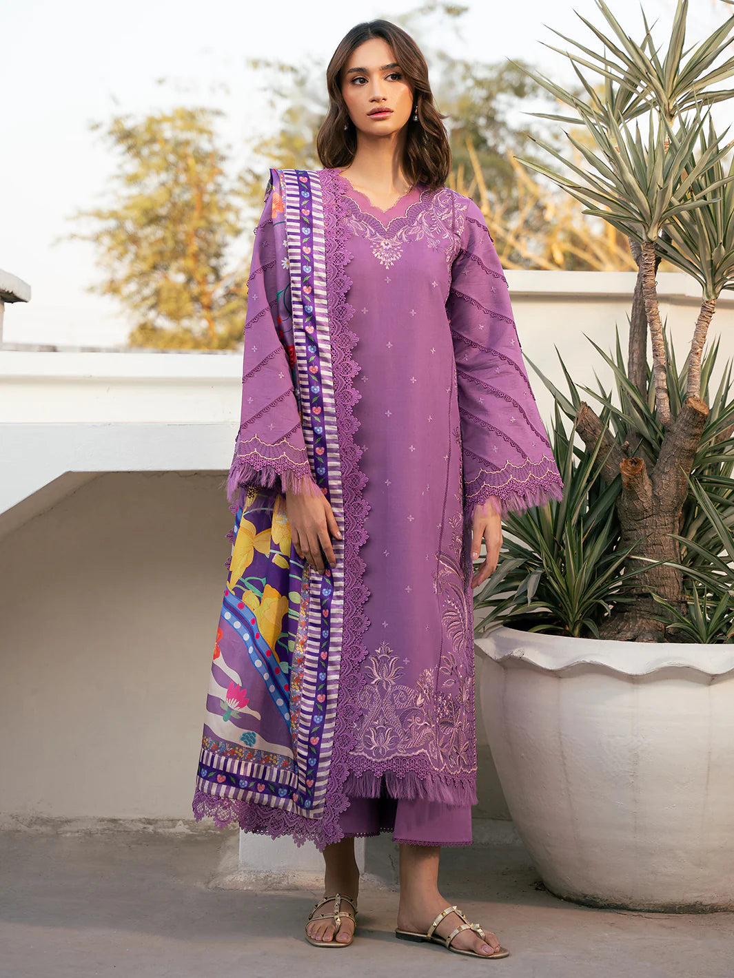 2071 - A | 3 PC Lawn